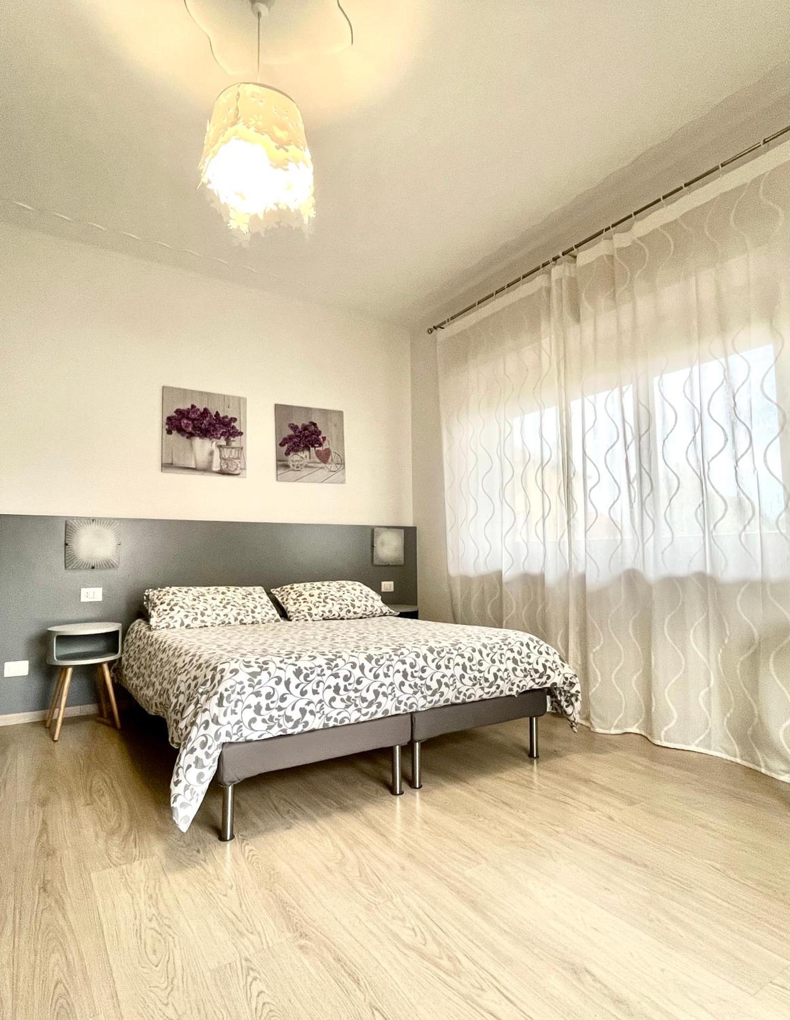 أرونا Bella Vita Guesthouse -Parcheggio Privato Interno المظهر الخارجي الصورة