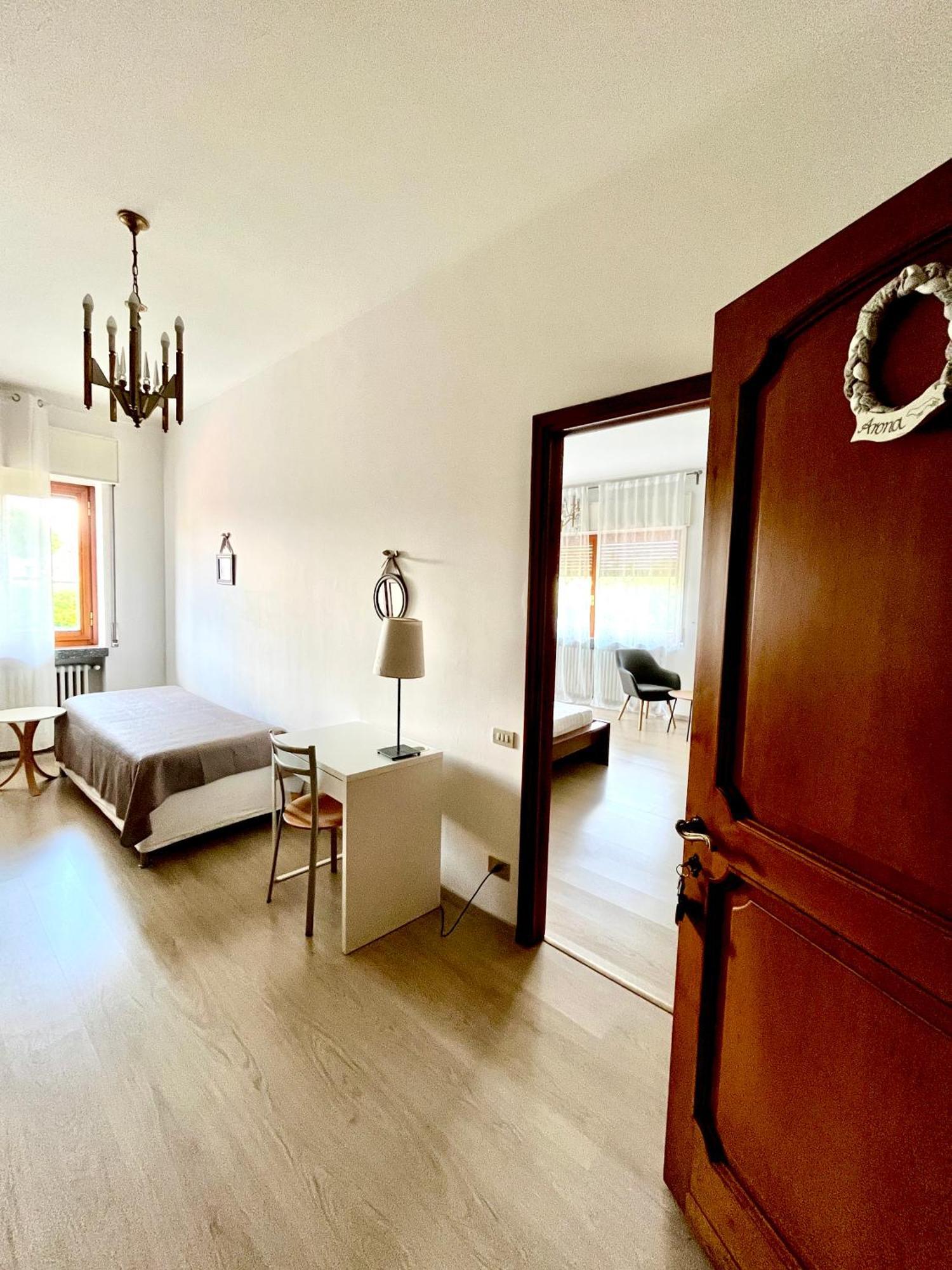 أرونا Bella Vita Guesthouse -Parcheggio Privato Interno المظهر الخارجي الصورة